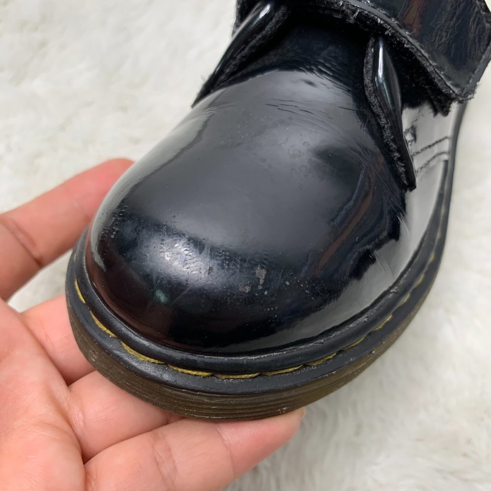 Dr Martens KAMRON T Kid's Black Patent Leather Shoes Size US 9/ EURO 26 - Picture 7 of 16